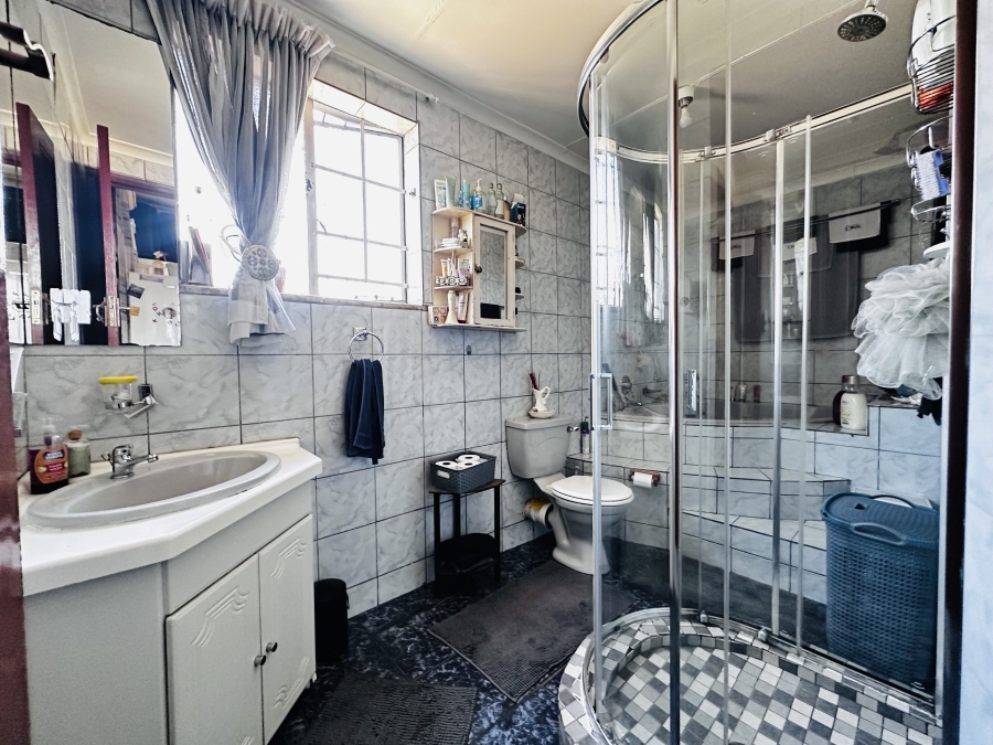 4 Bedroom Property for Sale in Dalview Gauteng