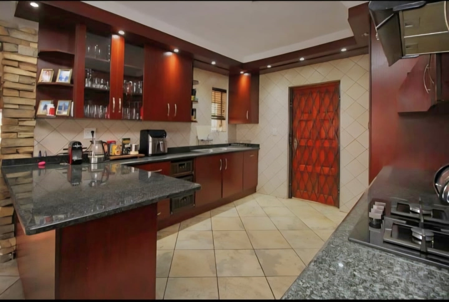 To Let 3 Bedroom Property for Rent in Randpoort Gauteng