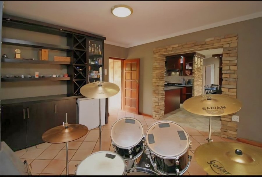 To Let 3 Bedroom Property for Rent in Randpoort Gauteng