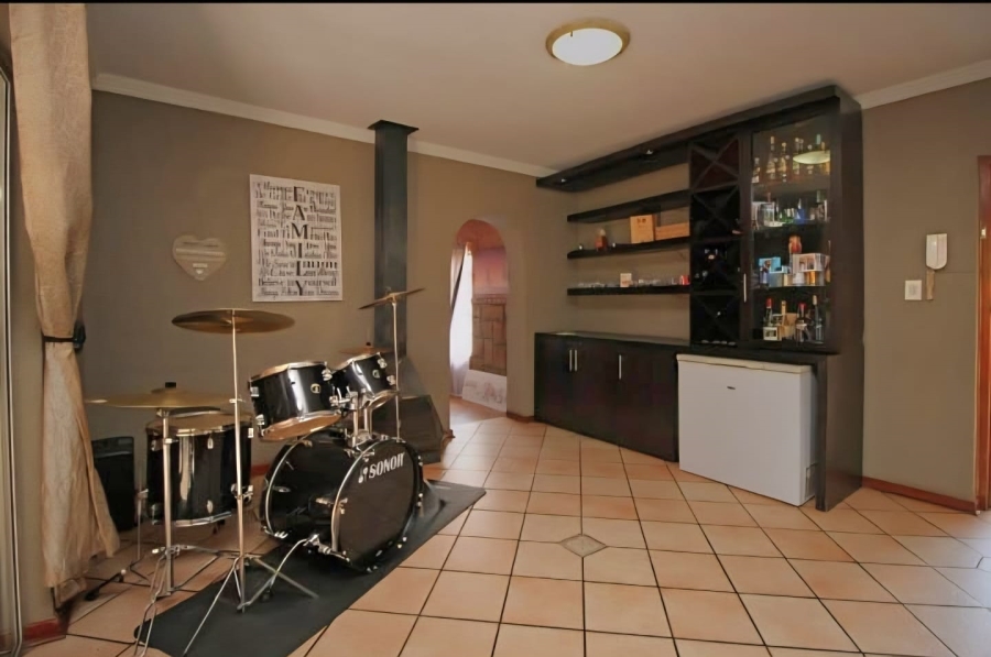 To Let 3 Bedroom Property for Rent in Randpoort Gauteng