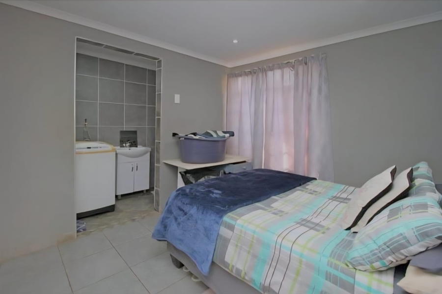 To Let 3 Bedroom Property for Rent in Randpoort Gauteng
