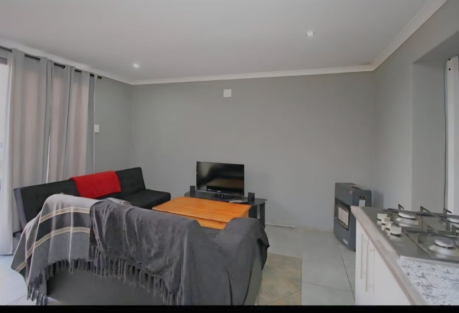 To Let 3 Bedroom Property for Rent in Randpoort Gauteng