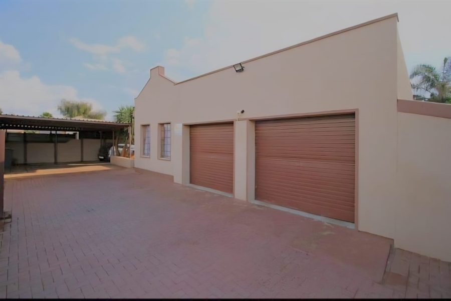 To Let 3 Bedroom Property for Rent in Randpoort Gauteng