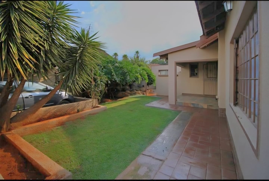 To Let 3 Bedroom Property for Rent in Randpoort Gauteng