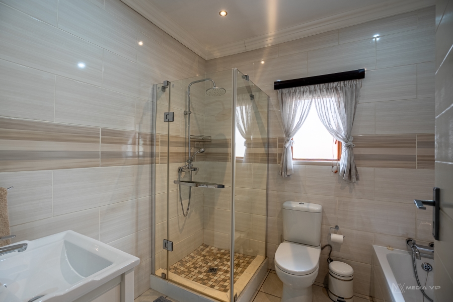 3 Bedroom Property for Sale in Eldo View Gauteng