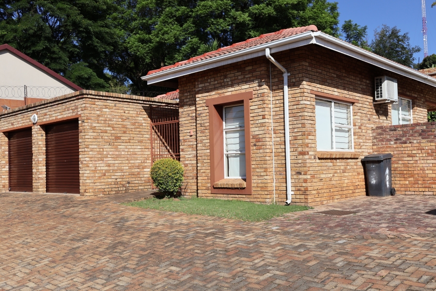 To Let 3 Bedroom Property for Rent in Sundowner Gauteng