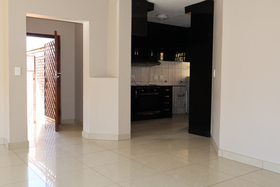 To Let 3 Bedroom Property for Rent in Sundowner Gauteng