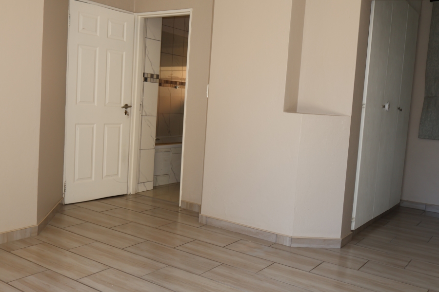 To Let 3 Bedroom Property for Rent in Sundowner Gauteng