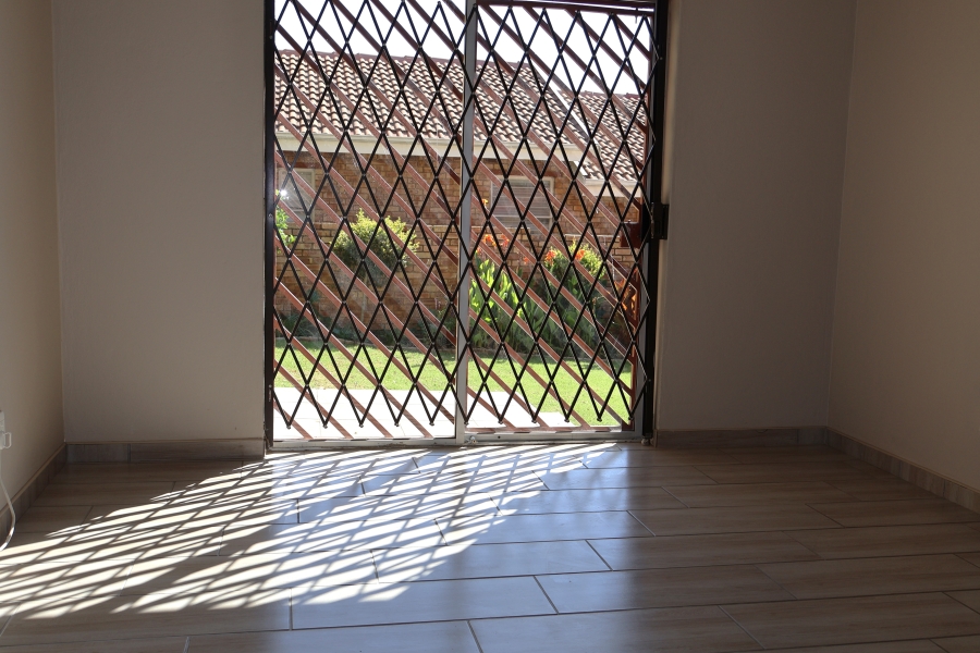 To Let 3 Bedroom Property for Rent in Sundowner Gauteng