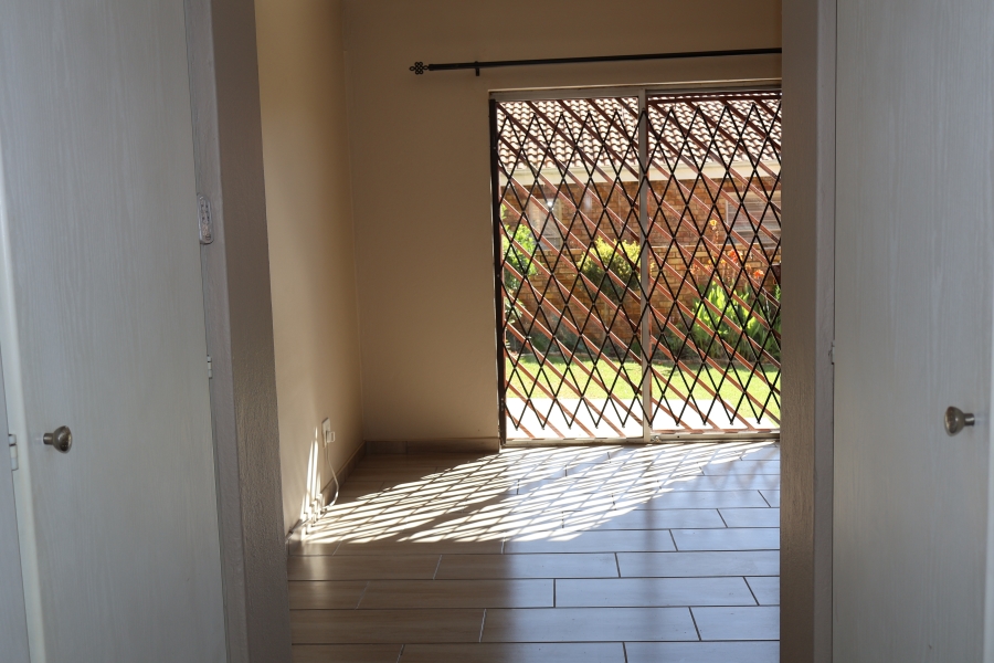 To Let 3 Bedroom Property for Rent in Sundowner Gauteng