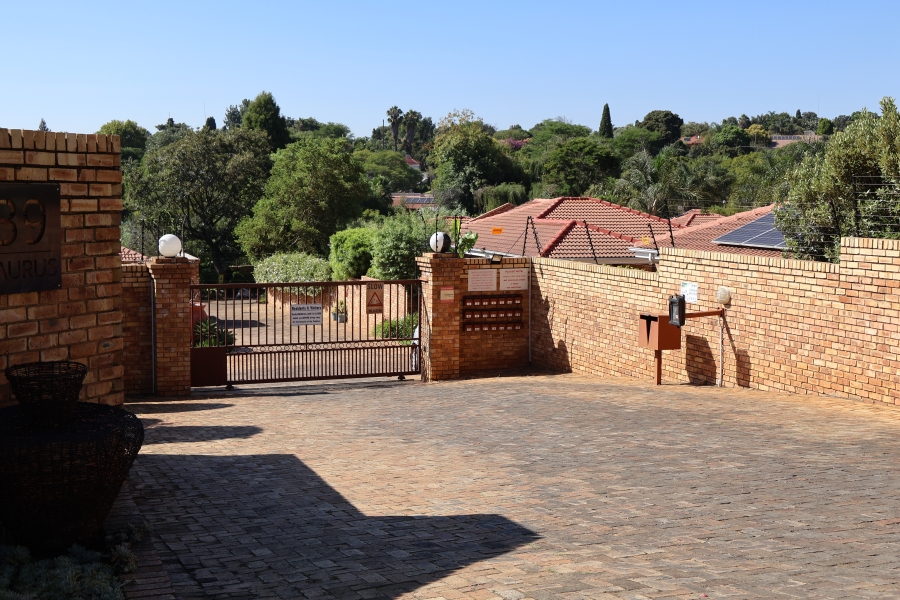 To Let 3 Bedroom Property for Rent in Sundowner Gauteng