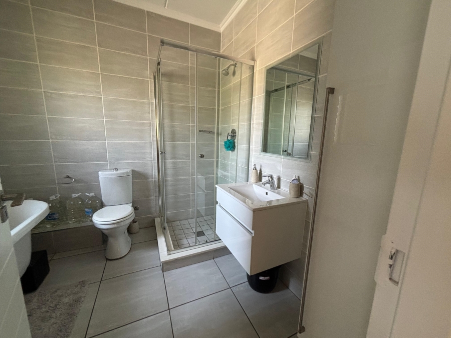 3 Bedroom Property for Sale in Waterfall Gauteng