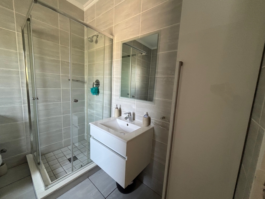 3 Bedroom Property for Sale in Waterfall Gauteng