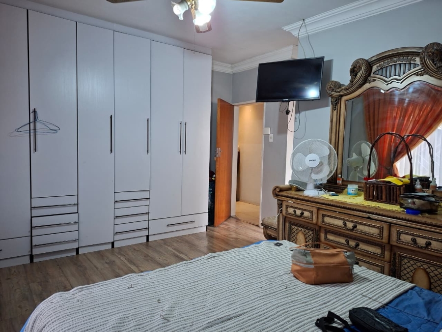 4 Bedroom Property for Sale in Vanderbijlpark SE 7 Gauteng