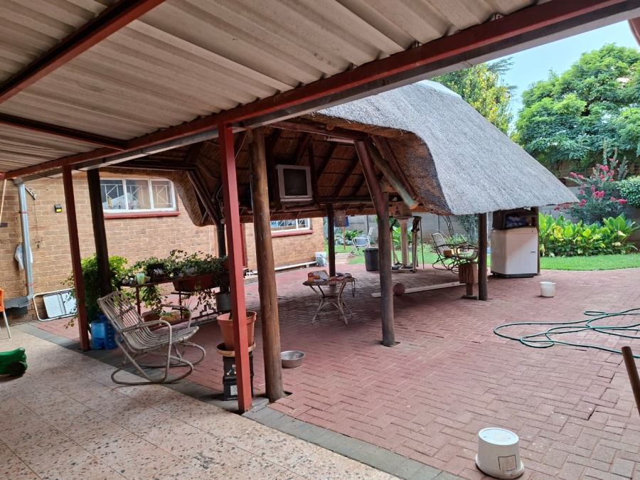 4 Bedroom Property for Sale in Vanderbijlpark SE 7 Gauteng