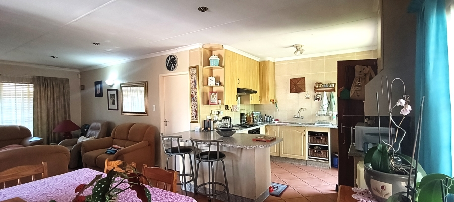 2 Bedroom Property for Sale in Wierda Park Gauteng