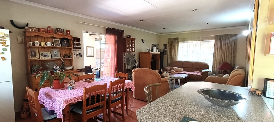 2 Bedroom Property for Sale in Wierda Park Gauteng