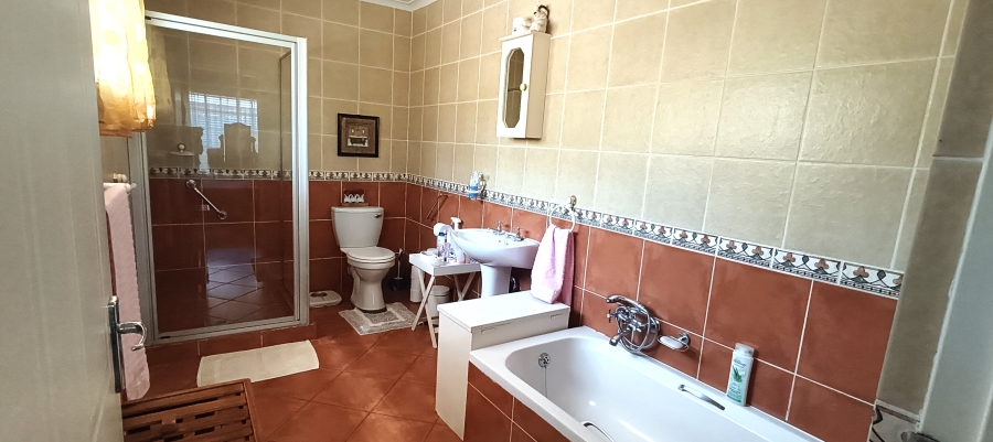 2 Bedroom Property for Sale in Wierda Park Gauteng