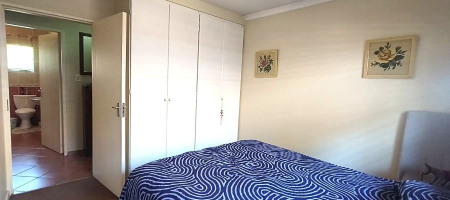 2 Bedroom Property for Sale in Wierda Park Gauteng