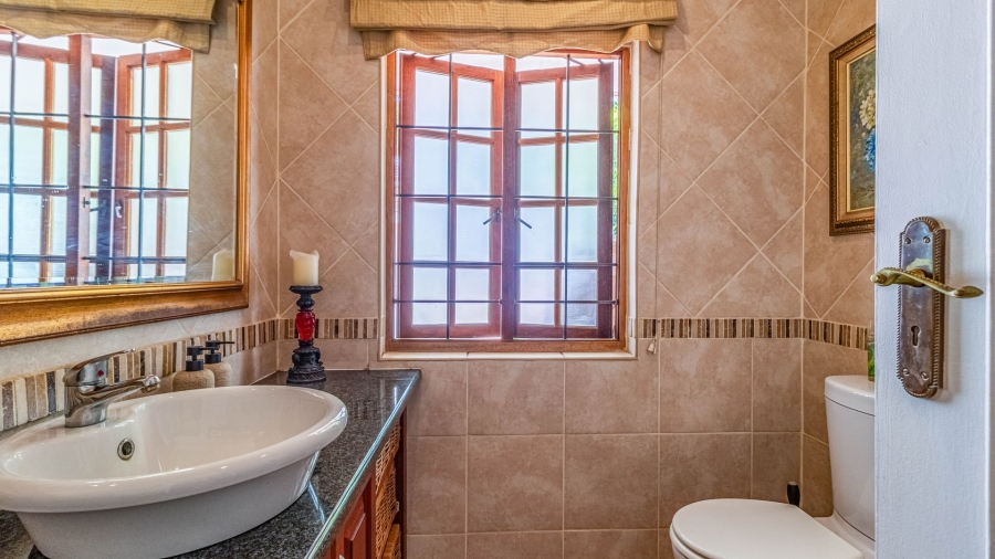 5 Bedroom Property for Sale in Morning Hill Gauteng