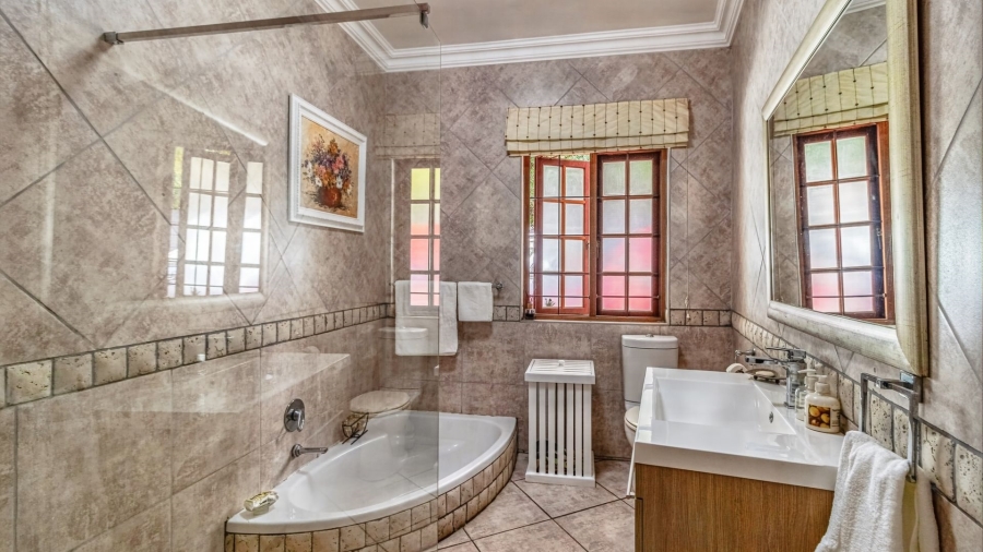 5 Bedroom Property for Sale in Morning Hill Gauteng