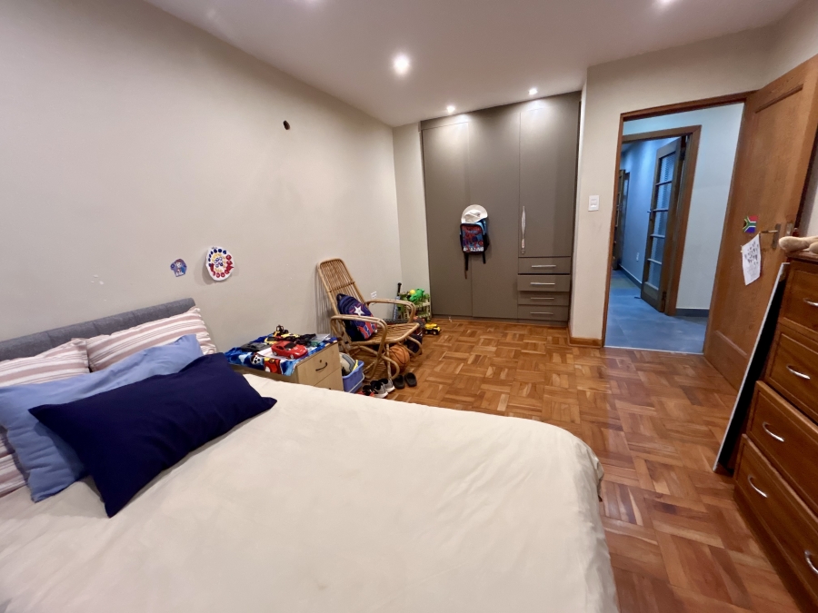 4 Bedroom Property for Sale in Waverley Gauteng