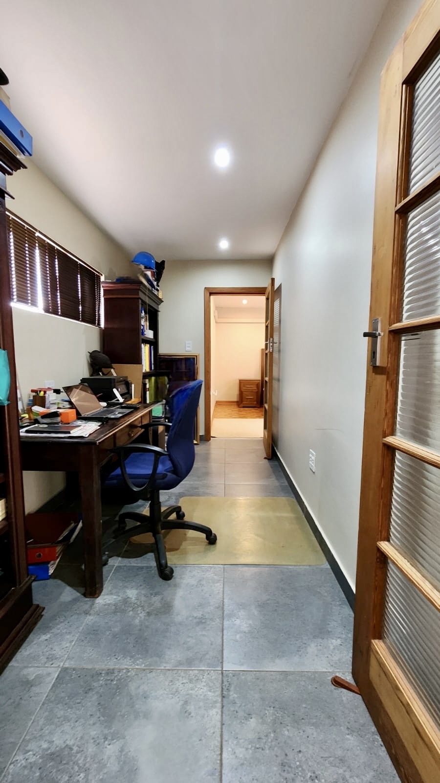 6 Bedroom Property for Sale in Waverley Gauteng