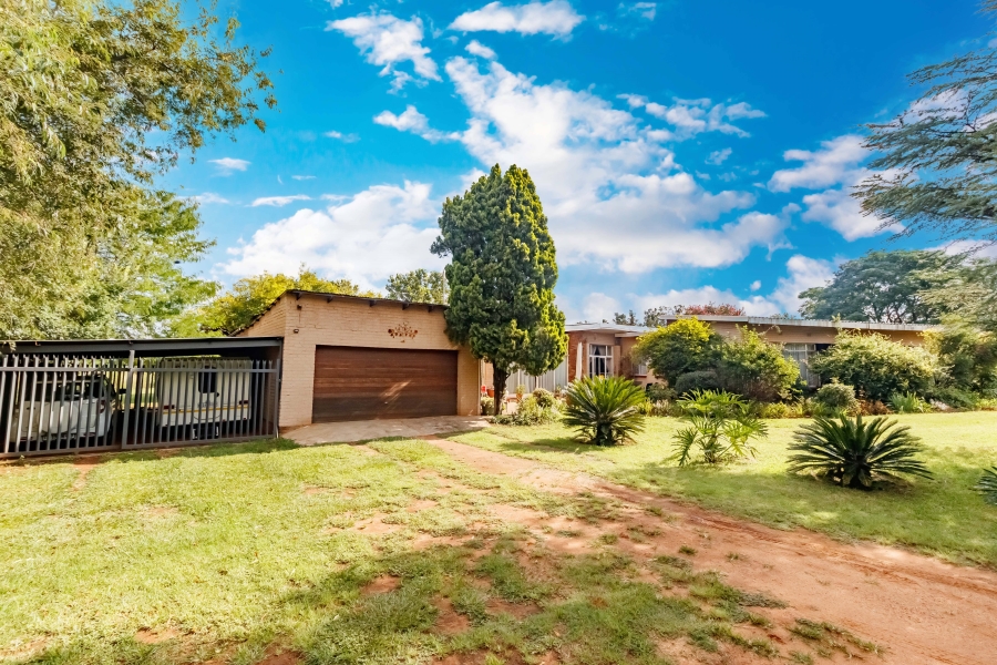 3 Bedroom Property for Sale in Glen Austin Gauteng