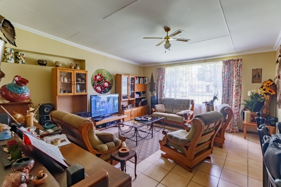 3 Bedroom Property for Sale in Glen Austin Gauteng