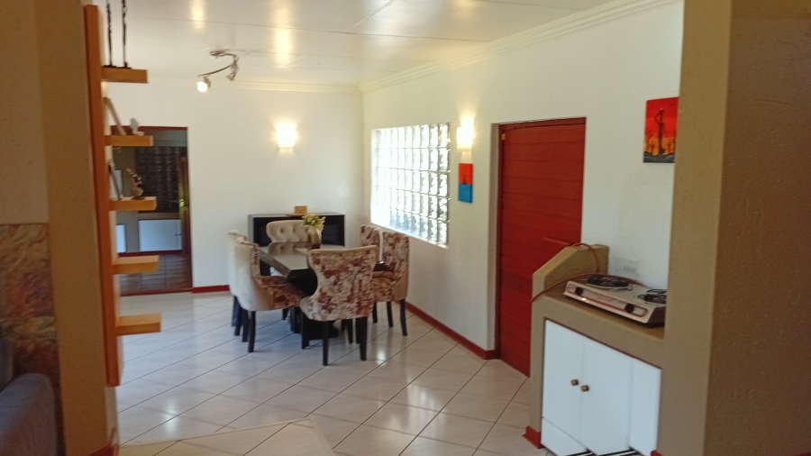 5 Bedroom Property for Sale in Walker Fruit Farms Gauteng