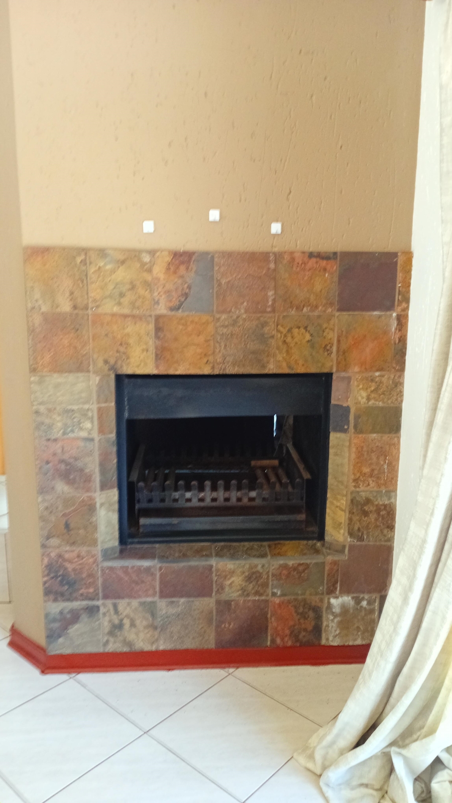 5 Bedroom Property for Sale in Walker Fruit Farms Gauteng