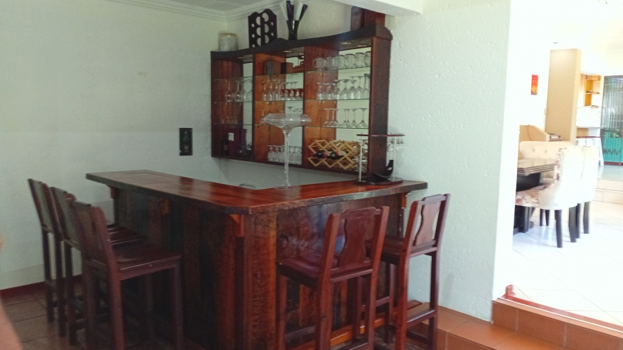 5 Bedroom Property for Sale in Walker Fruit Farms Gauteng