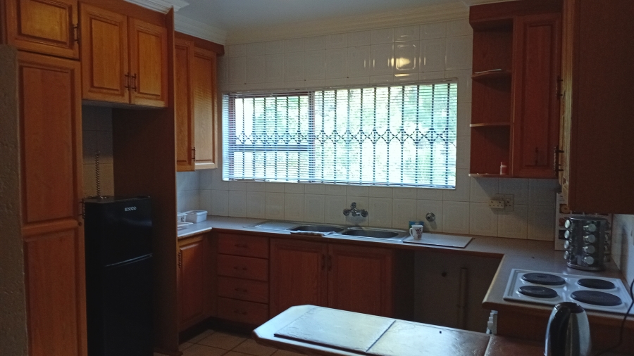 5 Bedroom Property for Sale in Walker Fruit Farms Gauteng