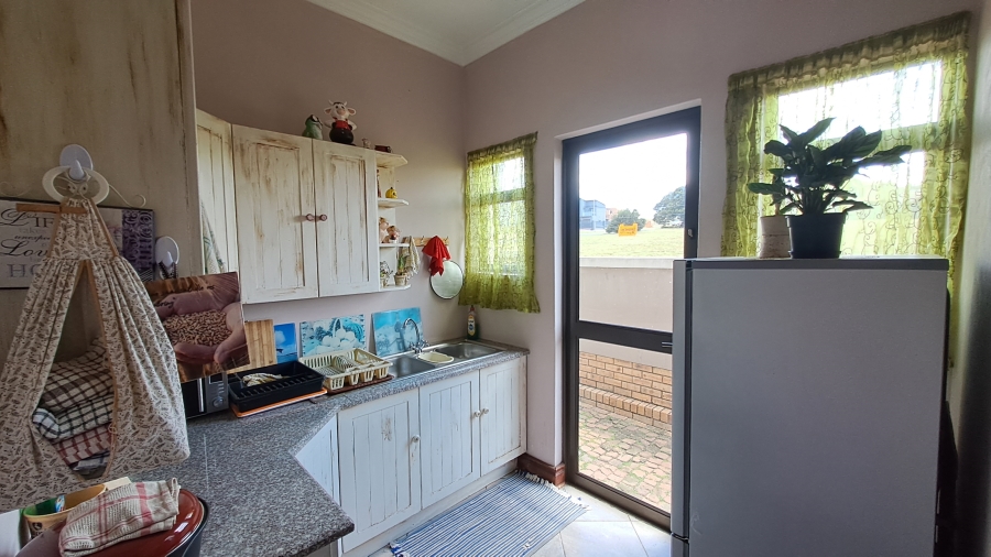 4 Bedroom Property for Sale in Berg En Dal Gauteng