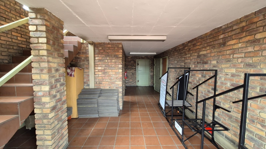 To Let commercial Property for Rent in Silvertondale Gauteng