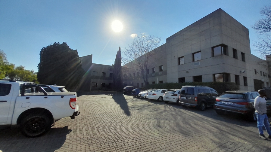 To Let commercial Property for Rent in Vorna Valley Gauteng