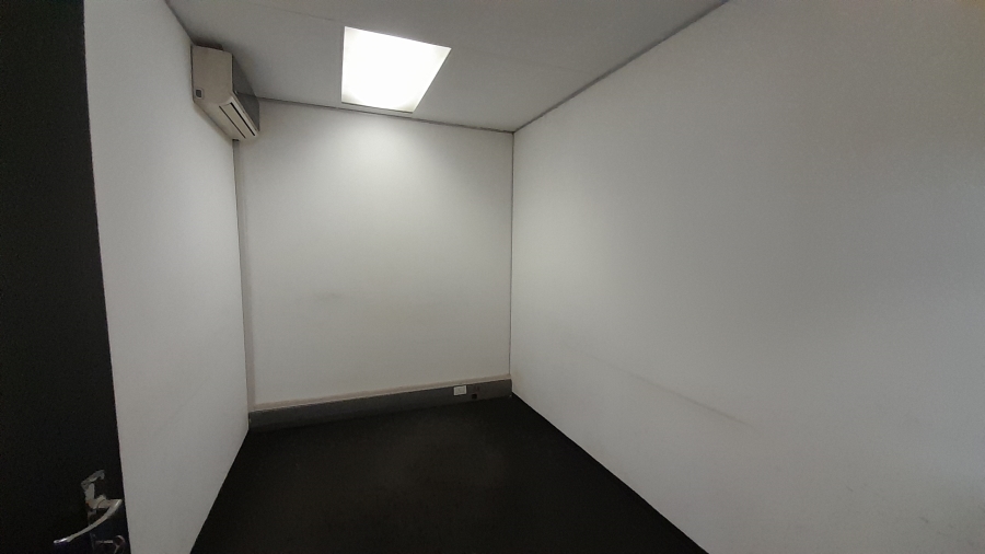 To Let commercial Property for Rent in Vorna Valley Gauteng