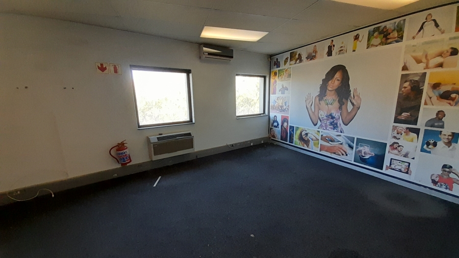 To Let commercial Property for Rent in Vorna Valley Gauteng