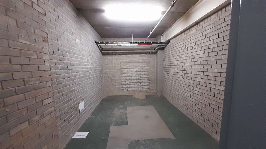 To Let commercial Property for Rent in Vorna Valley Gauteng