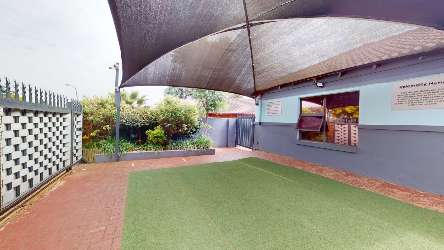 Commercial Property for Sale in Dawn Park Gauteng