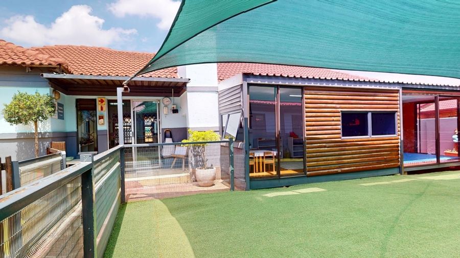 Commercial Property for Sale in Dawn Park Gauteng