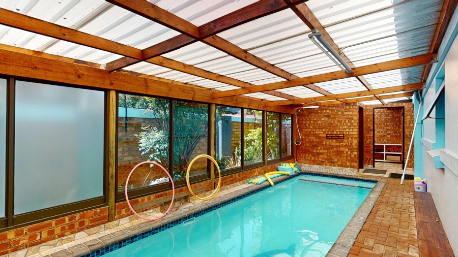 Commercial Property for Sale in Dawn Park Gauteng