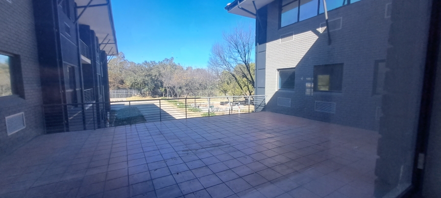 To Let commercial Property for Rent in Vorna Valley Gauteng