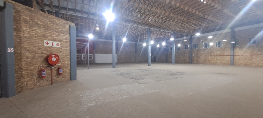 To Let commercial Property for Rent in Vorna Valley Gauteng