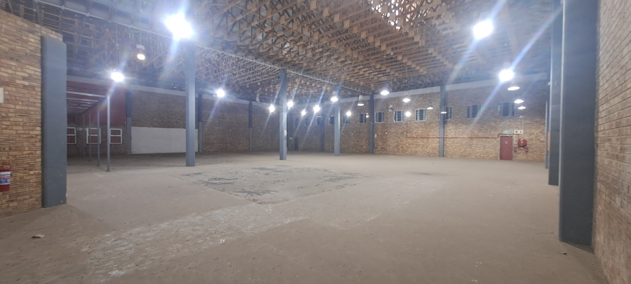 To Let commercial Property for Rent in Vorna Valley Gauteng