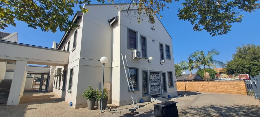 To Let commercial Property for Rent in Halfway House Gauteng