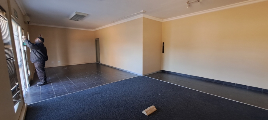 To Let commercial Property for Rent in Halfway House Gauteng