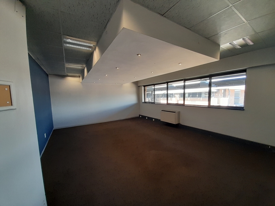 To Let commercial Property for Rent in Randjespark Gauteng