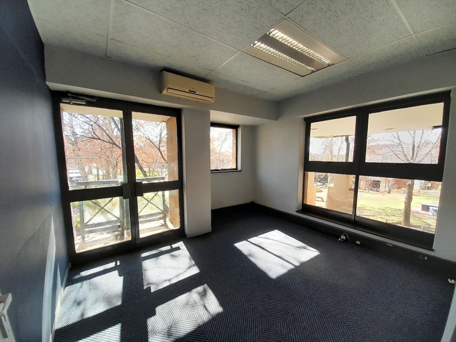 To Let commercial Property for Rent in Randjespark Gauteng