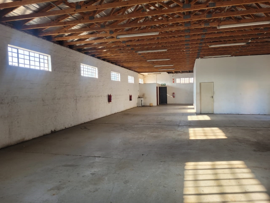 To Let commercial Property for Rent in Clayville Industria Gauteng